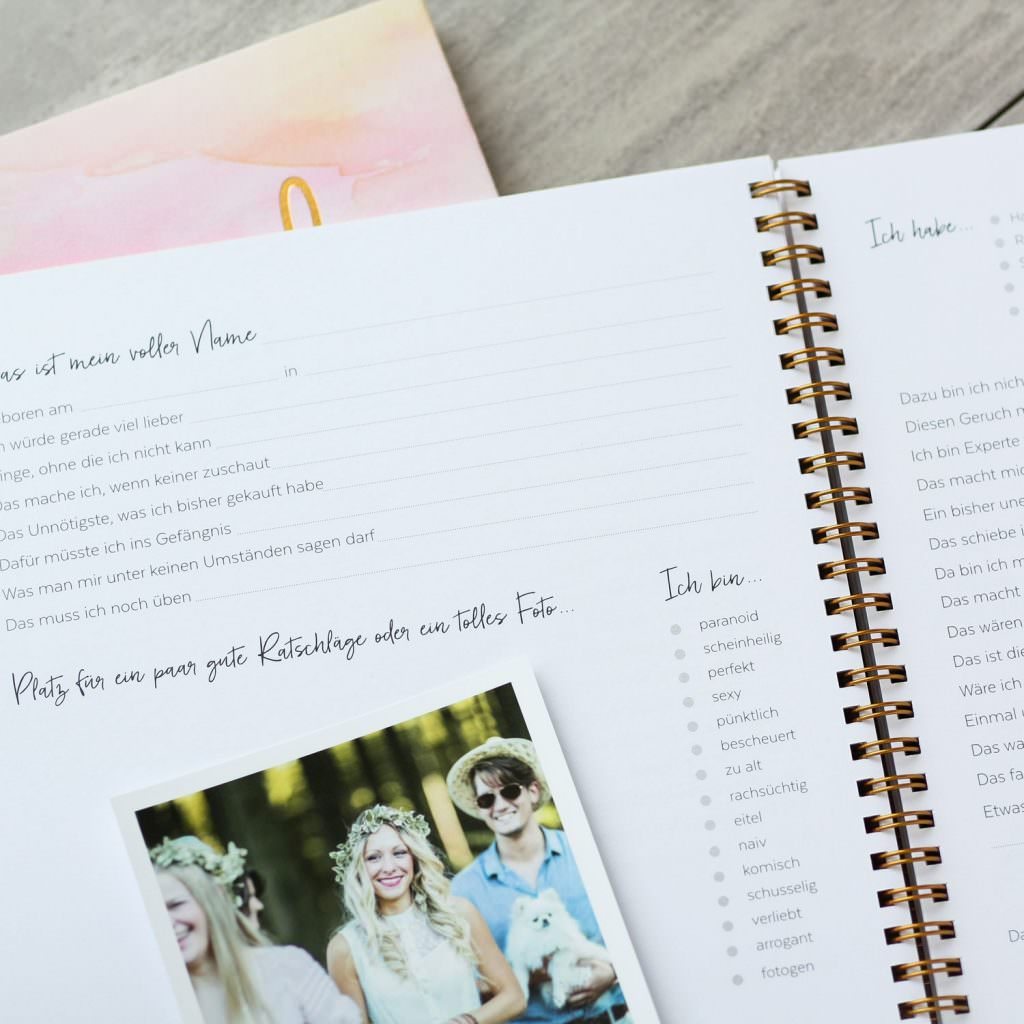 Freundebuch für Erwachsene in verschiedenen Designs nuts & golden