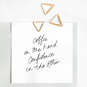 Karte Kaffee mit drei goldenen Clips