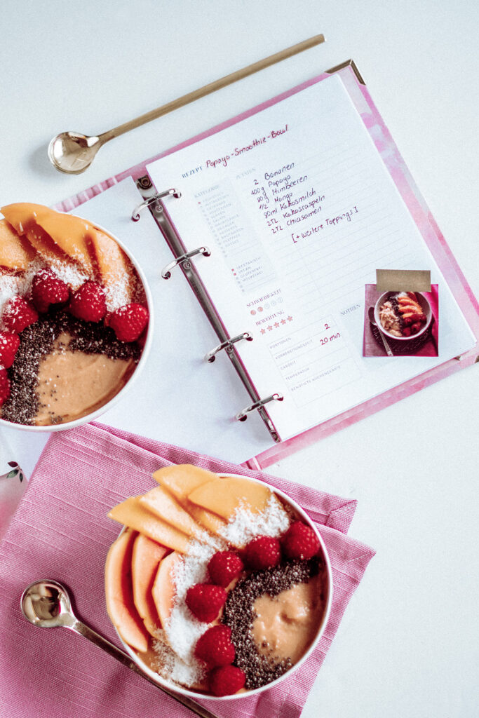 Kochbuch Aquarell mit Papaya-Smoothie-Bowl